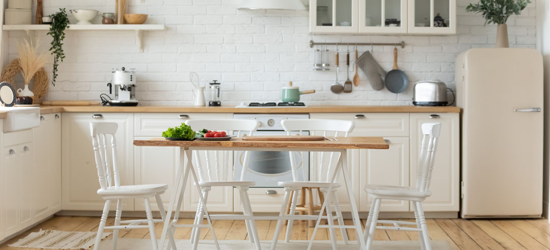 Cocina luminosa y ordenada